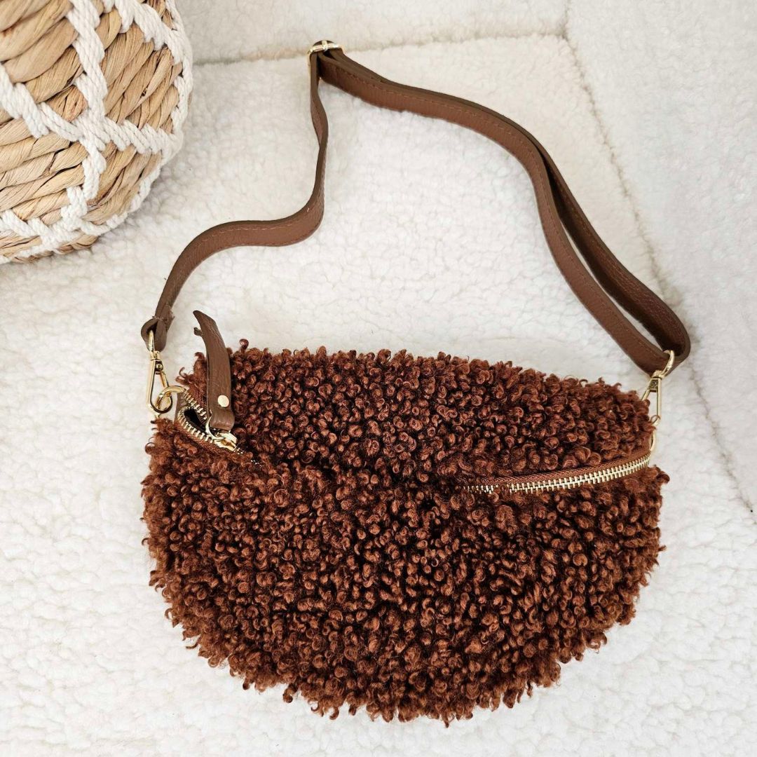 Structured Knit Pouch Crossbody Bag - Leona