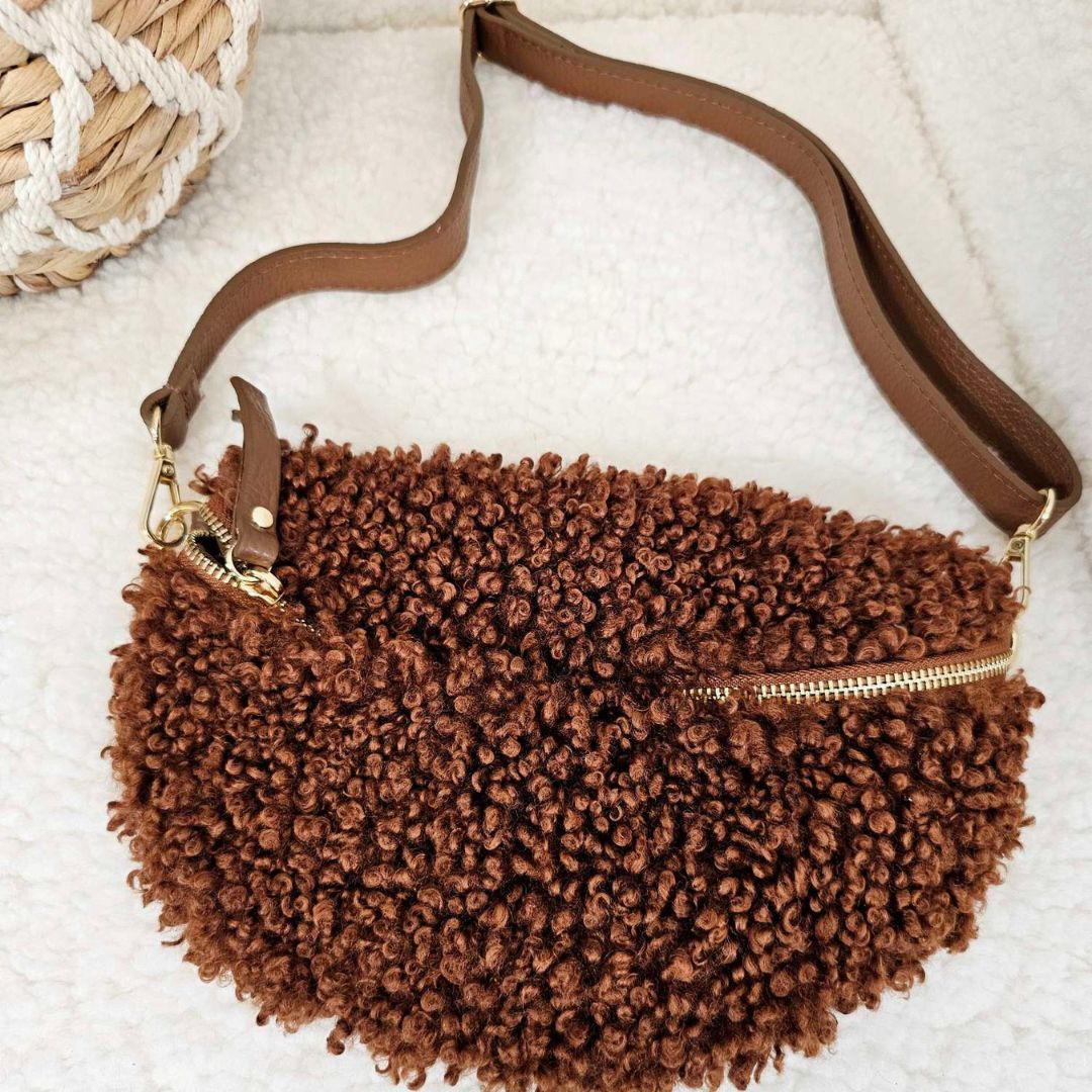 Structured Knit Pouch Crossbody Bag - Leona