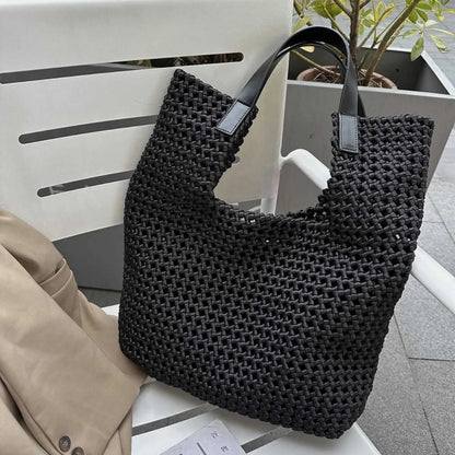 Vävd tygväska med strukturerad design - Glenda