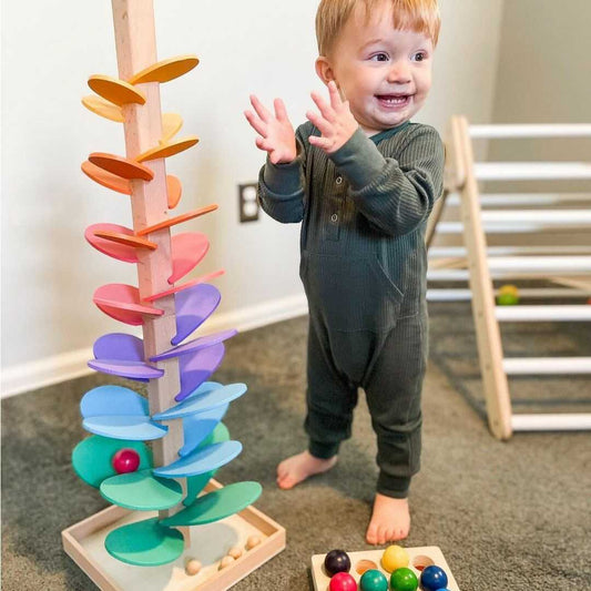 Interaktivt regnbågskulörljudträd - FunPlay