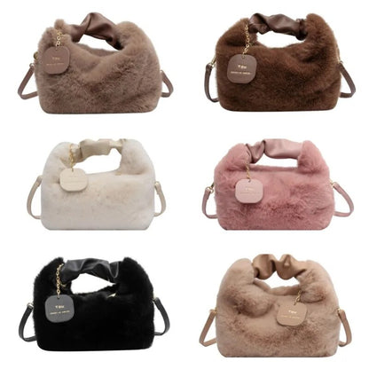 Luxe Fluff liten tygväska för kvinnor - Sanna