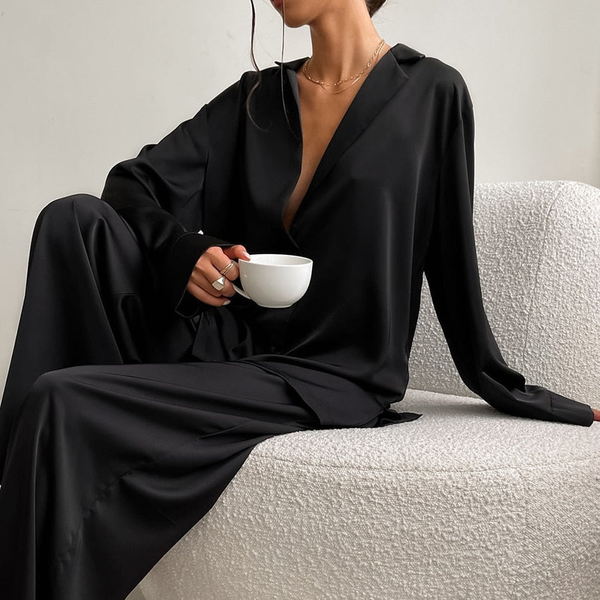 Överdimensionerat pyjamasset i satin siden - Mila
