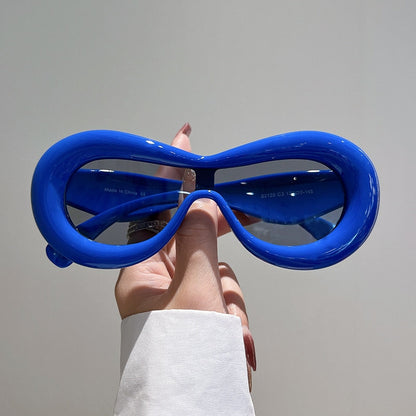 Futuristiska ovala solglasögon med slimmad design -  Marion