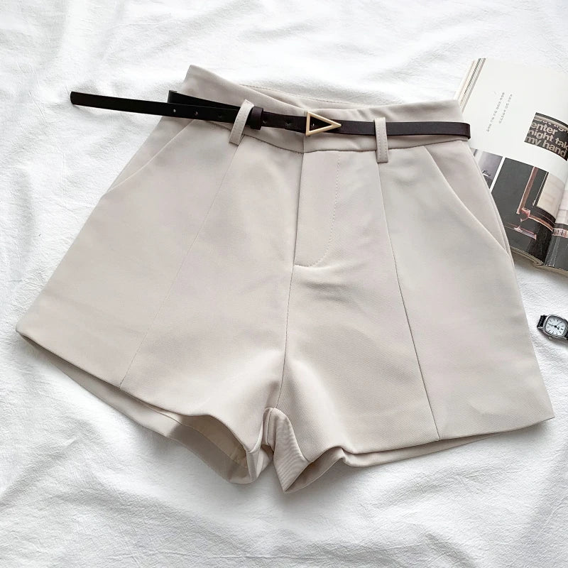 Casual shorts för kvinnor -  Laura