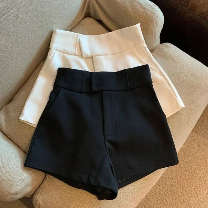 Dam Shorts - Lovisa