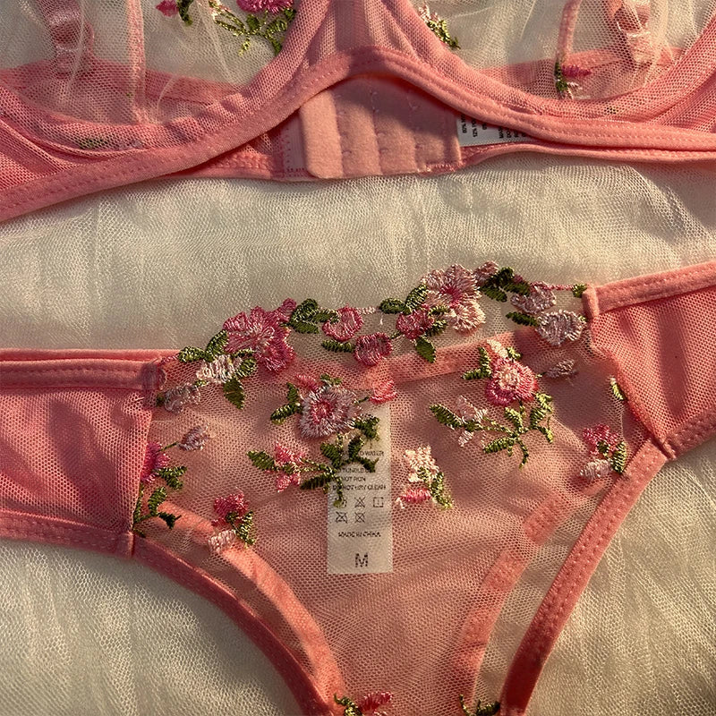 Skira blommiga broderade tvådelade underkläder - Ahnika