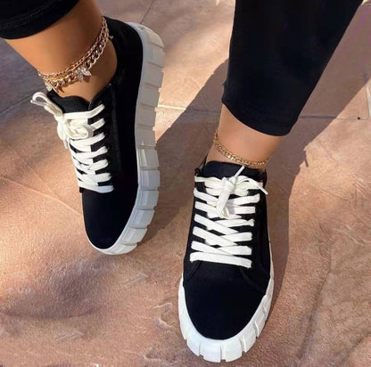 Svarta trendiga sneakers för kvinnor - Milda