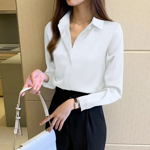 Snygg, elegant satinblus - Anna