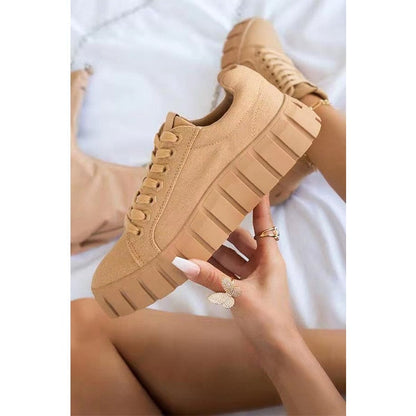 Svarta trendiga sneakers för kvinnor - Milda