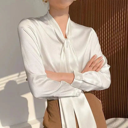 Elegant skjorta i silkesrosett för kvinnor - Linnea