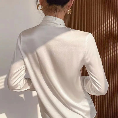 Elegant skjorta i silkesrosett för kvinnor - Linnea