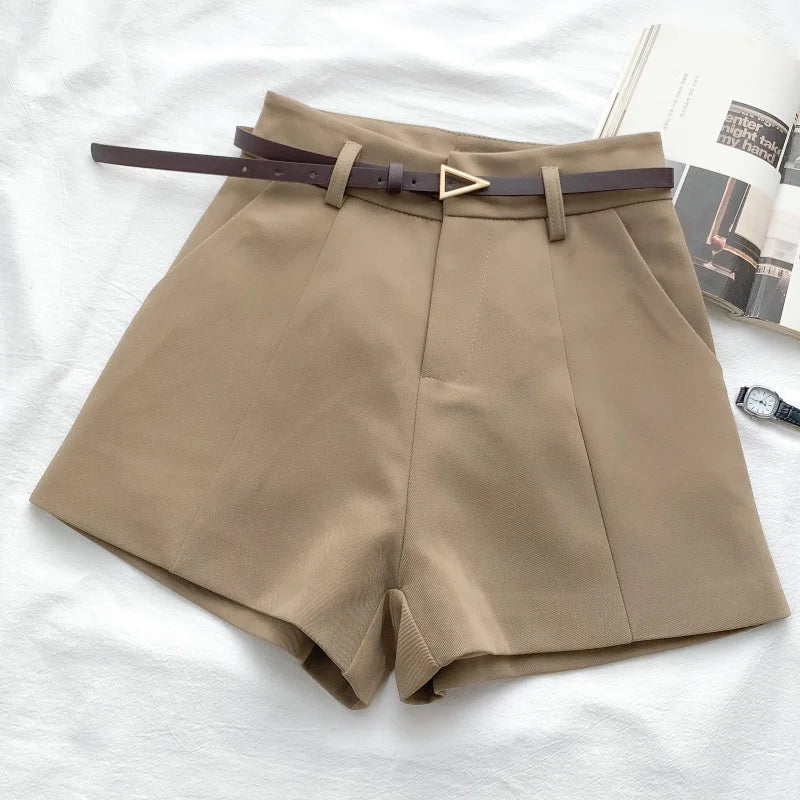 Casual shorts för kvinnor -  Laura
