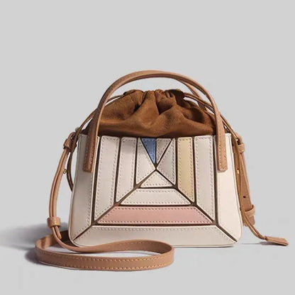Modern handväska med geometrisk design i flera delar - Josefin