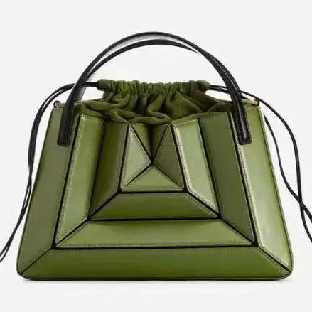 Modern handväska med geometrisk design i flera delar - Josefin