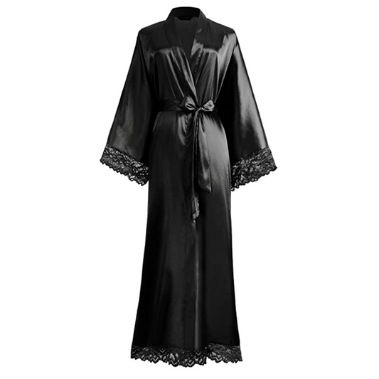 Lång satinpeignoir med spetsfinish - Elina